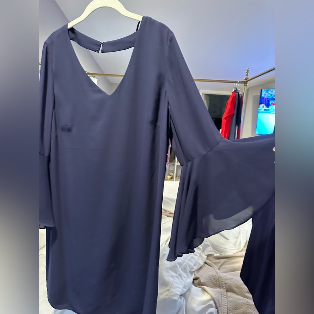Laundry Navy Blue dress NWT
Size 12